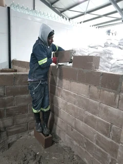 Lack Brick layer