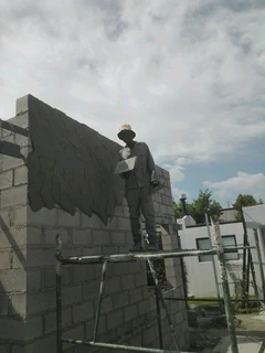 Builder ,plasterer and handyman available