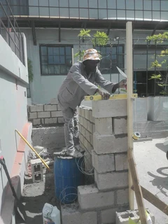 Builder ,plasterer and handyman available