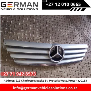 Mercedes-Benz C180 Main Grill – W203 (Used)