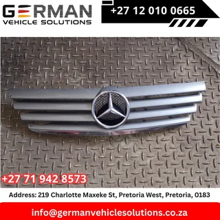 Mercedes-Benz C180 Main Grill – W203 (Used)