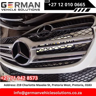 Mercedes Benz c180 w205 main grill &amp; badge – second hand