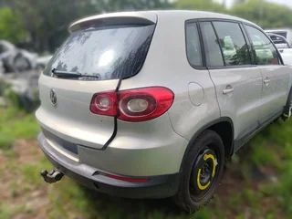 2009 Volkswagen Tiguan 1.4 TSI Breaking for Spares used parts for sale