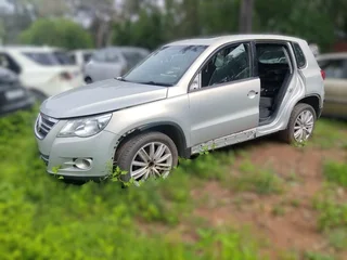 2009 Volkswagen Tiguan 1.4 TSI Breaking for Spares used parts for sale