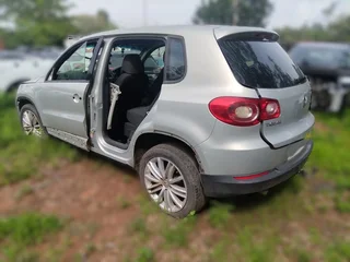 2009 Volkswagen Tiguan 1.4 TSI Breaking for Spares used parts for sale