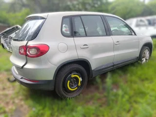 2009 Volkswagen Tiguan 1.4 TSI Breaking for Spares used parts for sale
