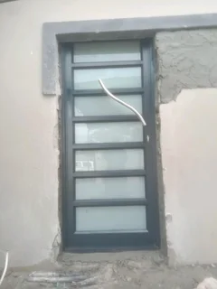 alluminiumm windows and doors and installation