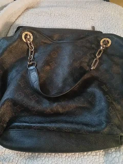 Hand bag