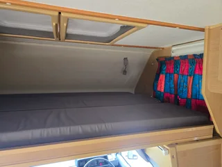 Mitsubishi L300 Camper 1990 (price is not negotiable)