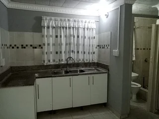 Ashburton, PMB: Batchelor cottage to let