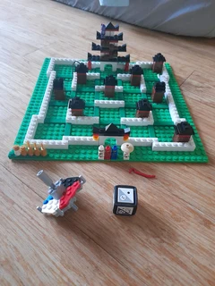 Lego collection not 100% complete R850