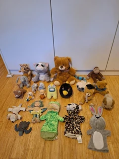 Stuffed fluffy animal toys and keychains