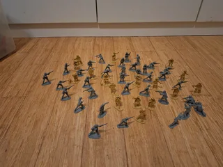 Lots of children&#39;s toys bulk