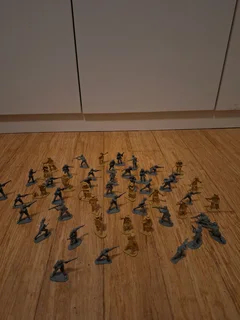 Lots of children&#39;s toys bulk