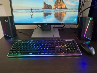 Selling evetech gaming pc core i5 10400F, GTX1660 Ti, 16GB memory, 512GB NVME SSD, gaming keyboard