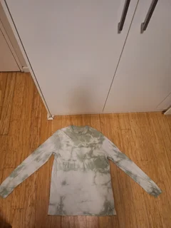 Clothing bundle 25 clothes