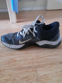 Clothing bundle 25 clothes