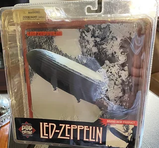 Figurine - Ad posted by George Botha