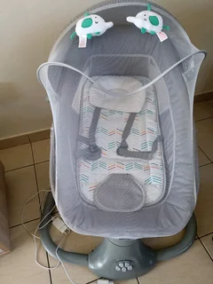 Baby rocking chair