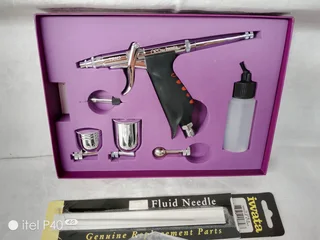 Iwata Airbrush Kit
