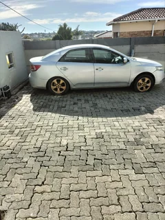 U8Kia cerato