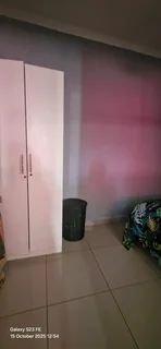 9Flat - Ad posted by Christabel Eshun