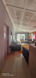 9Flat - Ad posted by Christabel Eshun