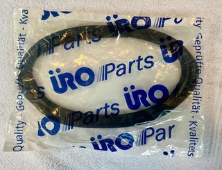 New üro w126 sunroof seal A1267800098
