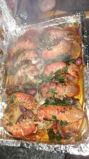 Fresh or freshly frozen Whole Crayfish, Crayfish Tails and Prawns