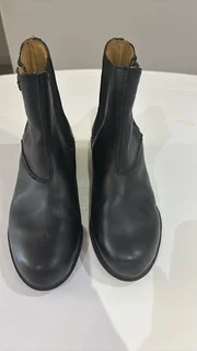 Freestyle genuine leather horse riding boots, size 6