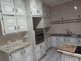 Rent - Ad posted by Riana