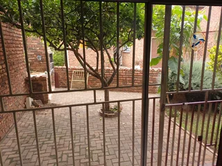 Rent - Ad posted by Riana