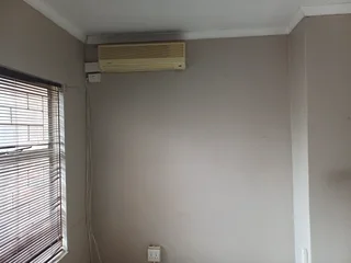 Rent - Ad posted by Riana