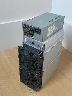 Bitmain Antminer Z15 – 430 kSol/s – Excellent Working Condition – With PSU