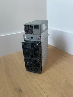 Bitmain Antminer Z15 – 430 kSol/s – Excellent Working Condition – With PSU