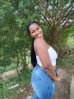 Beauty therapist massage by Nomvula