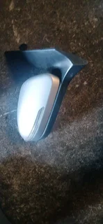 i20 grand  2019 mirror with indicator, headlight and bonnet