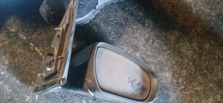 i20 grand  2019 mirror with indicator, headlight and bonnet