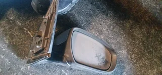 i20 grand  2019 mirror with indicator, headlight and bonnet