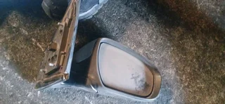 i20 grand  2019 mirror with indicator, headlight and bonnet