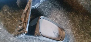 i20 grand  2019 mirror with indicator, headlight and bonnet