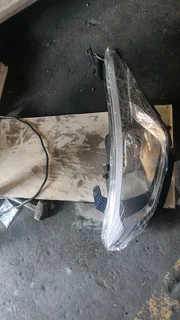 i20 grand mirror with indicator.... Bonnet... Headlight