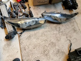 Ford fiesta headlights