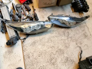 Ford fiesta headlights