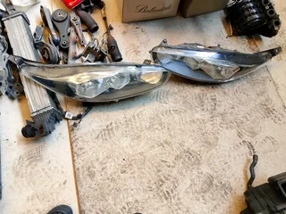 Ford fiesta headlights