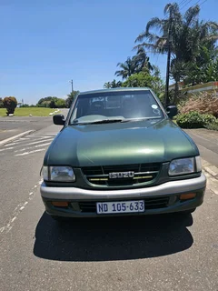 For Sale: 2001 Isuzu KB 280 DT 4x4 Double Cab — R110 000 (Durban)
