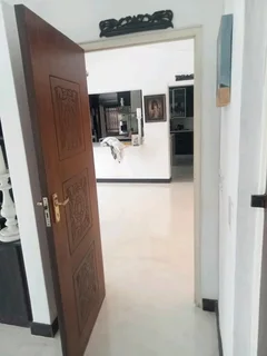 Decorative cementatious screed flooring