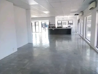 Decorative cementatious screed