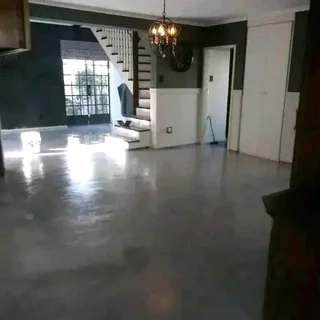 Decorative screed floor