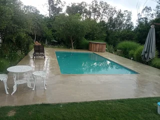 Decorative screed floor